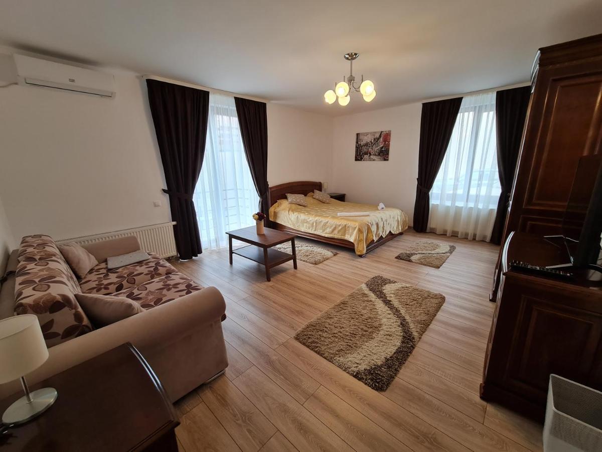 Select City Center Targu Mures Exterior photo
